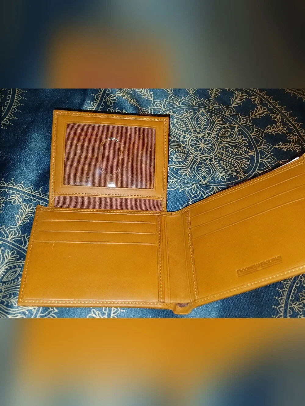 Dooney & Bourke men's leather bifold wallet